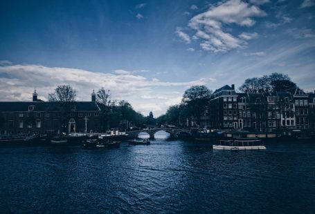 photo of river in amsterdam