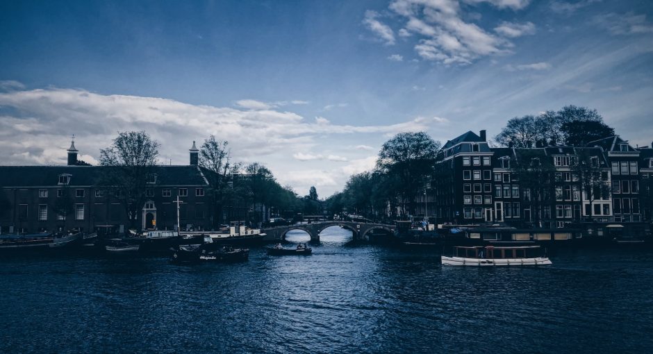 photo of river in amsterdam